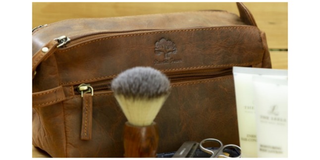 leather toiletry bag