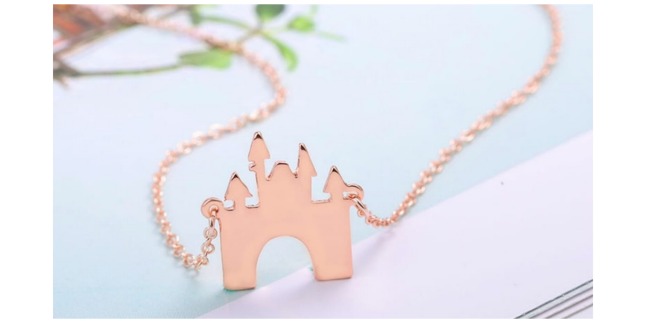 castel necklace