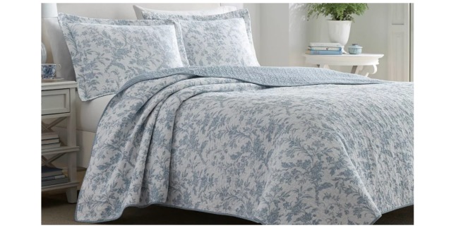 Laura Ashley quilt set