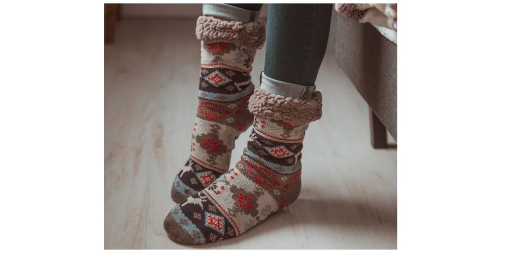 muk luks cabin socks