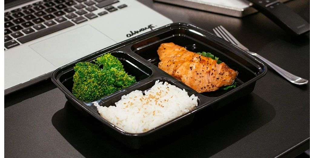 bento box with three compartments