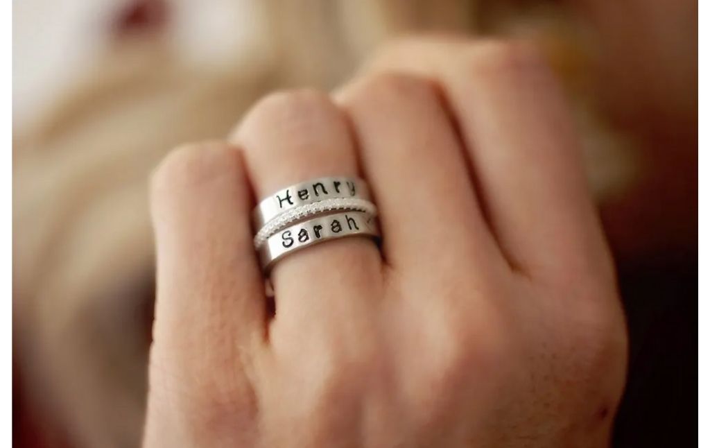 stackable rings with spacer