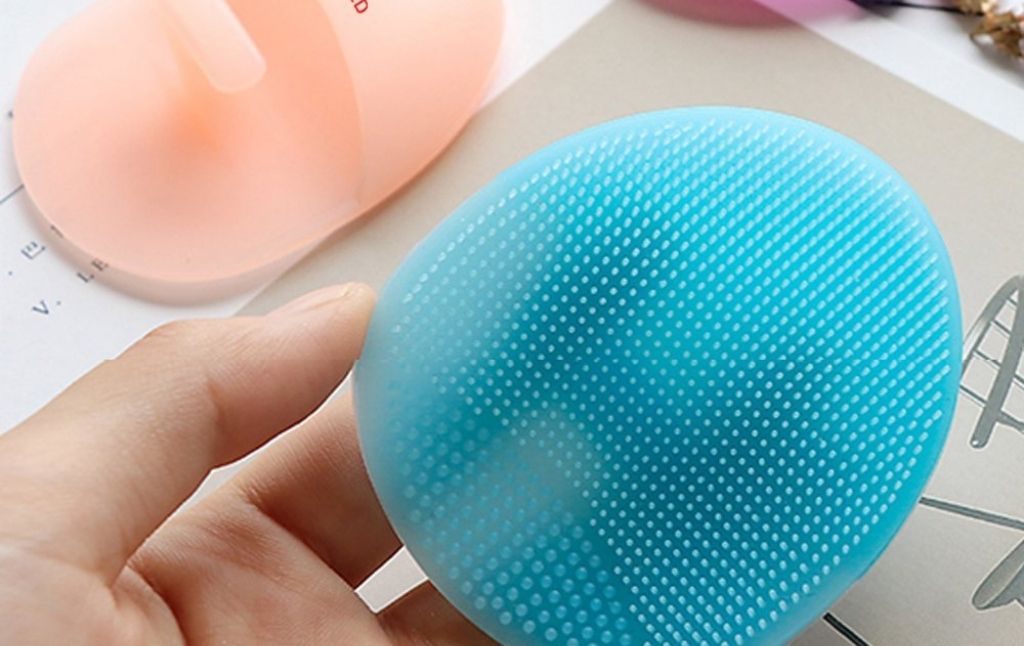 Silicone Face Cleanser and Massager Brush