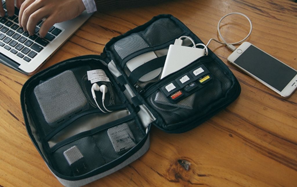 electronic cords organizer