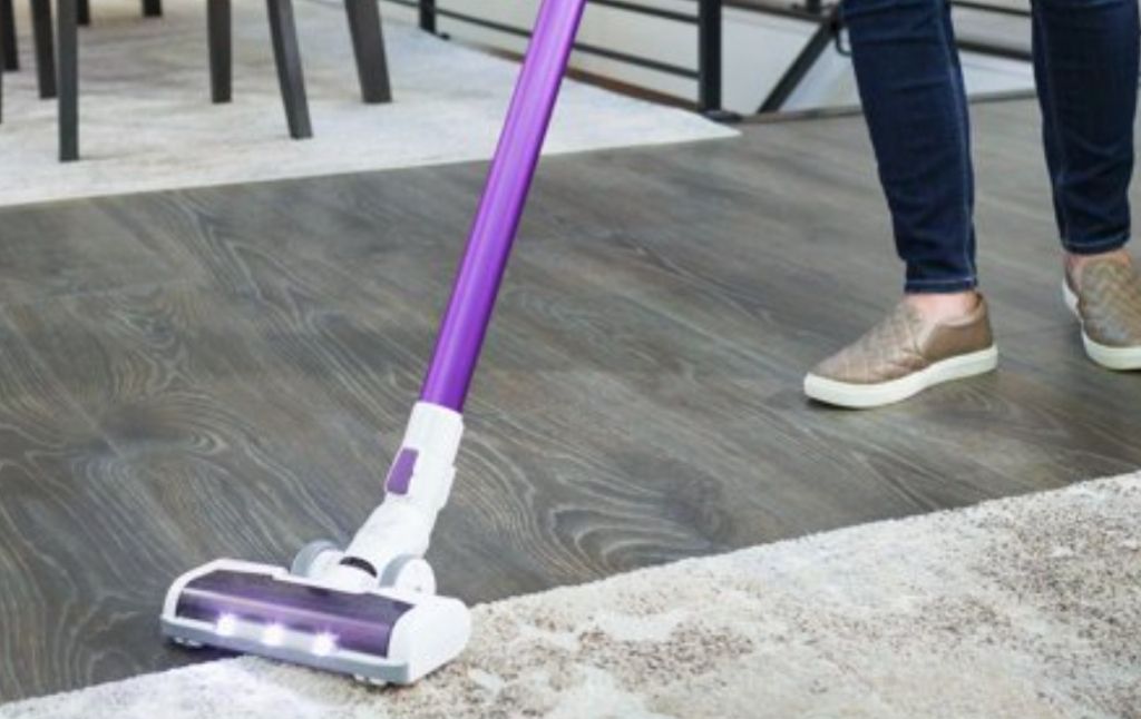 cordless vacuum cleaner