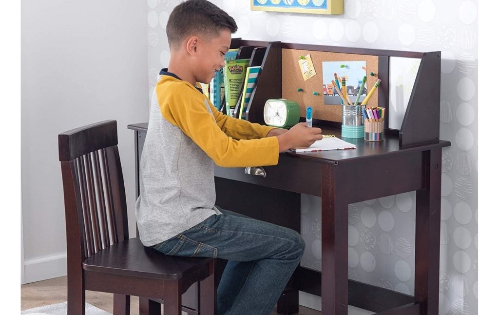 kid kraft wooden desk