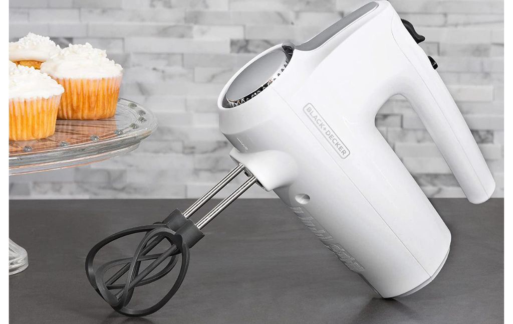 black decker hand mixer