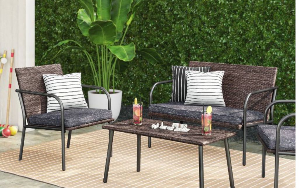 outdoor patio set