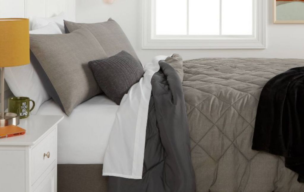 room essentials comforter set