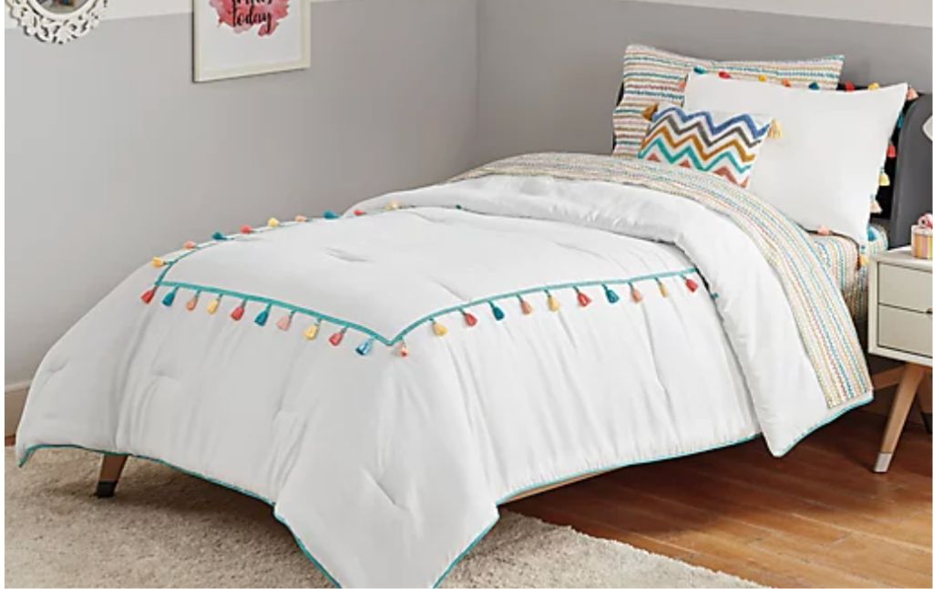 white 5 piece comforter