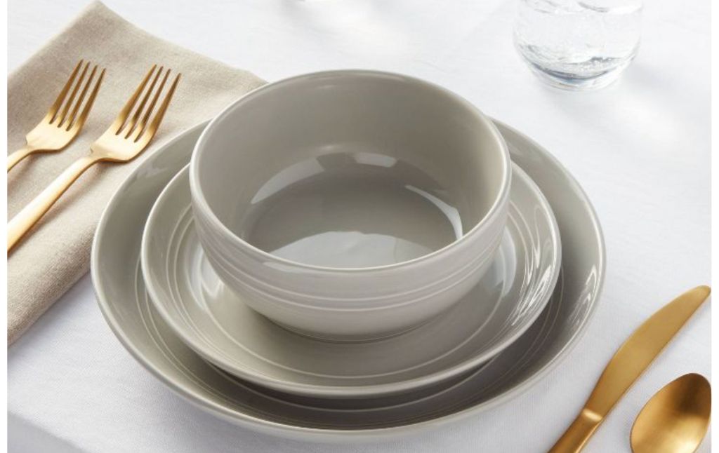 threshold dinnerware set