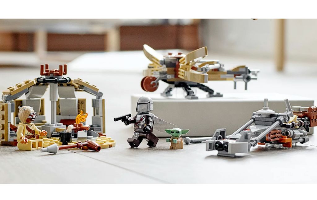 LEGO Trouble on Tatooine Building Set