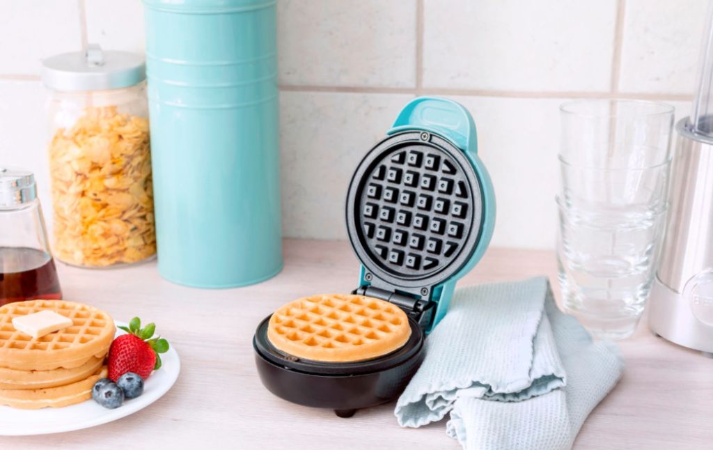 bella mini waffle maker