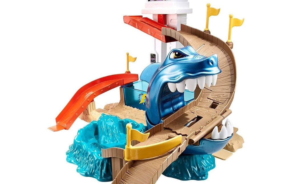 hot wheels shark showdown