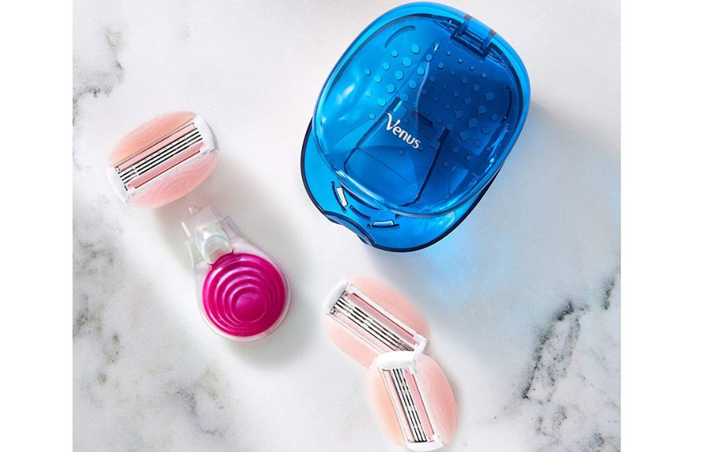 venus travel razors