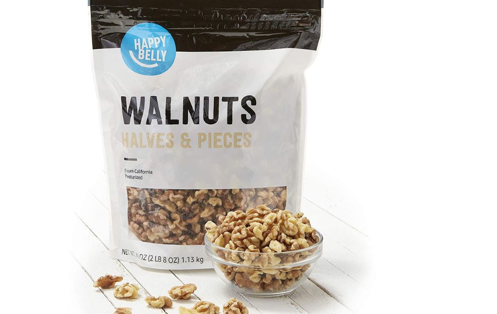 walnuts halves pieces