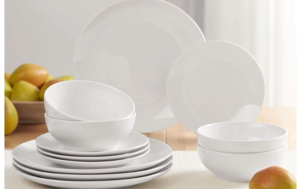 dinnerware set