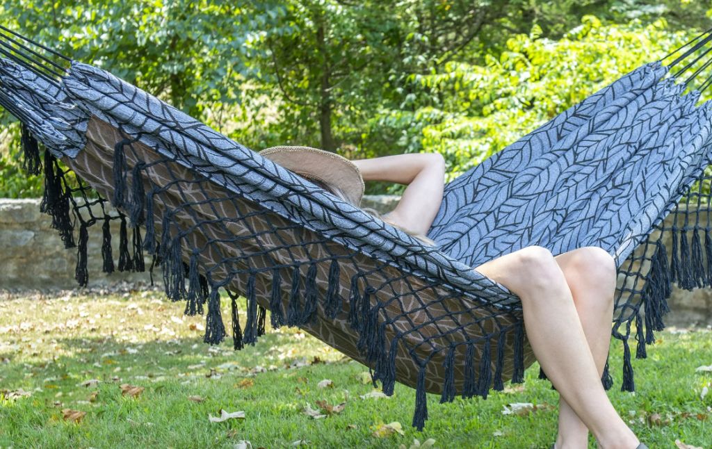 equip macrame hammocks