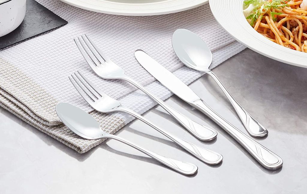 amazon basics flatware set