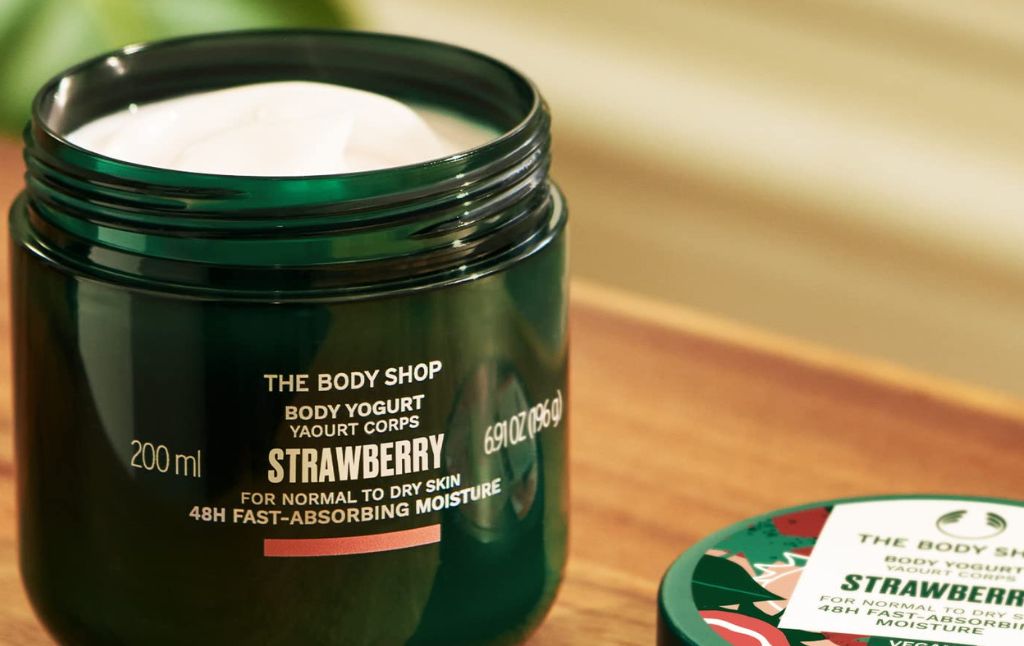 the body shop strawberry body yogurt