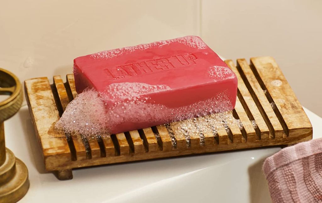 the body shop strawberry soap