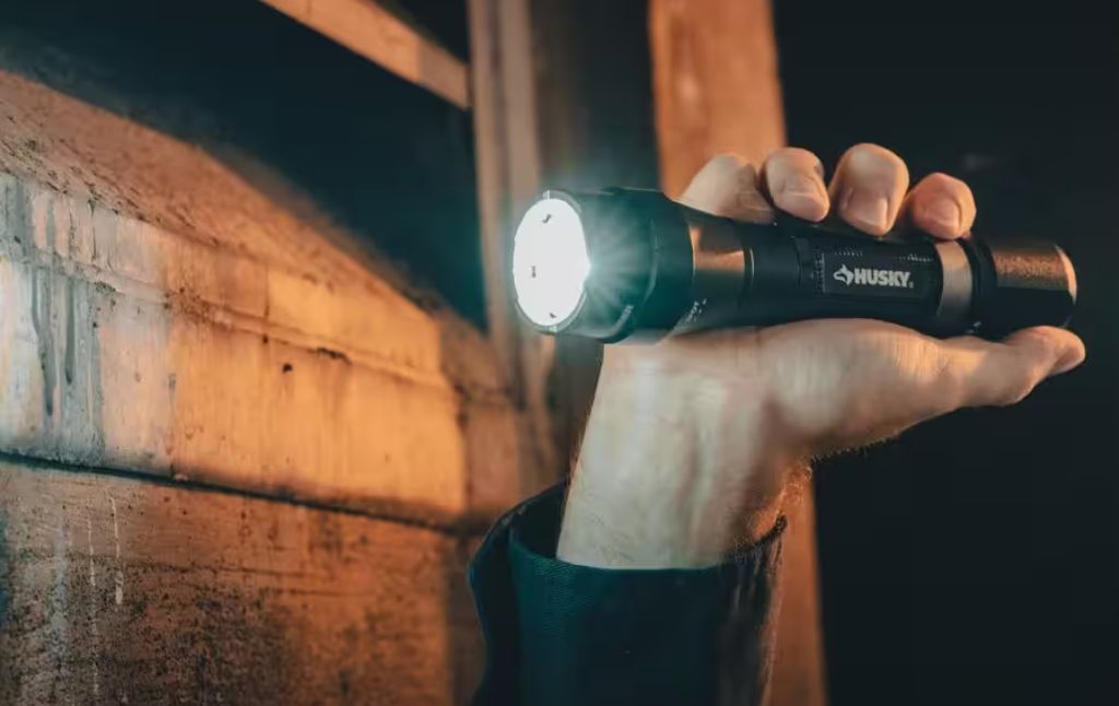 husky flashlight