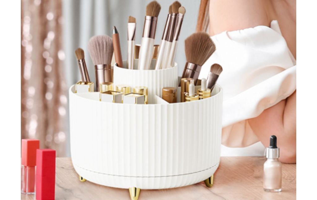 makeup brush holder