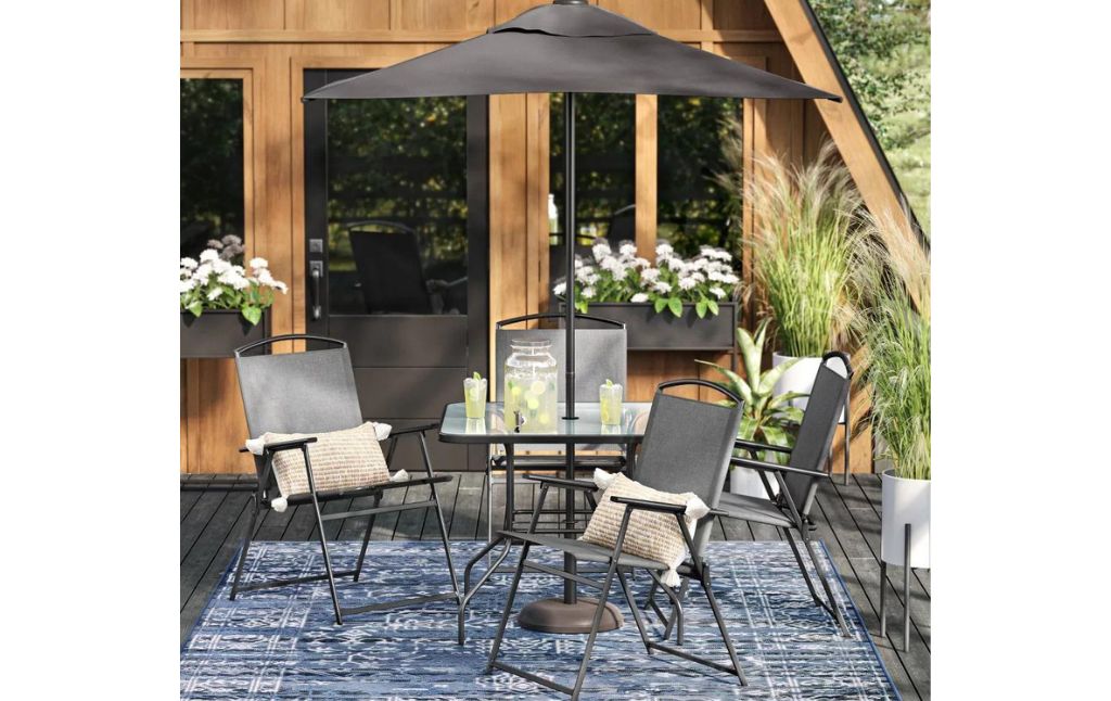 outdoor table chairs