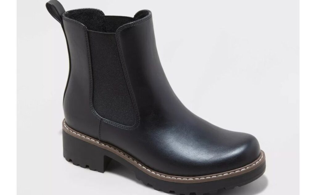 chelsea boots