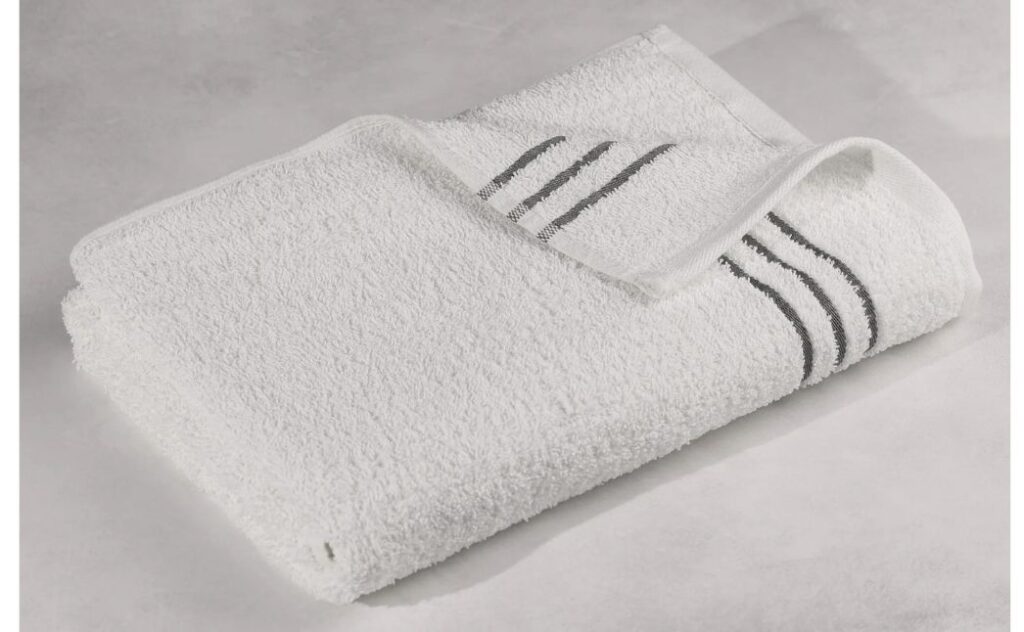 mainstays towel